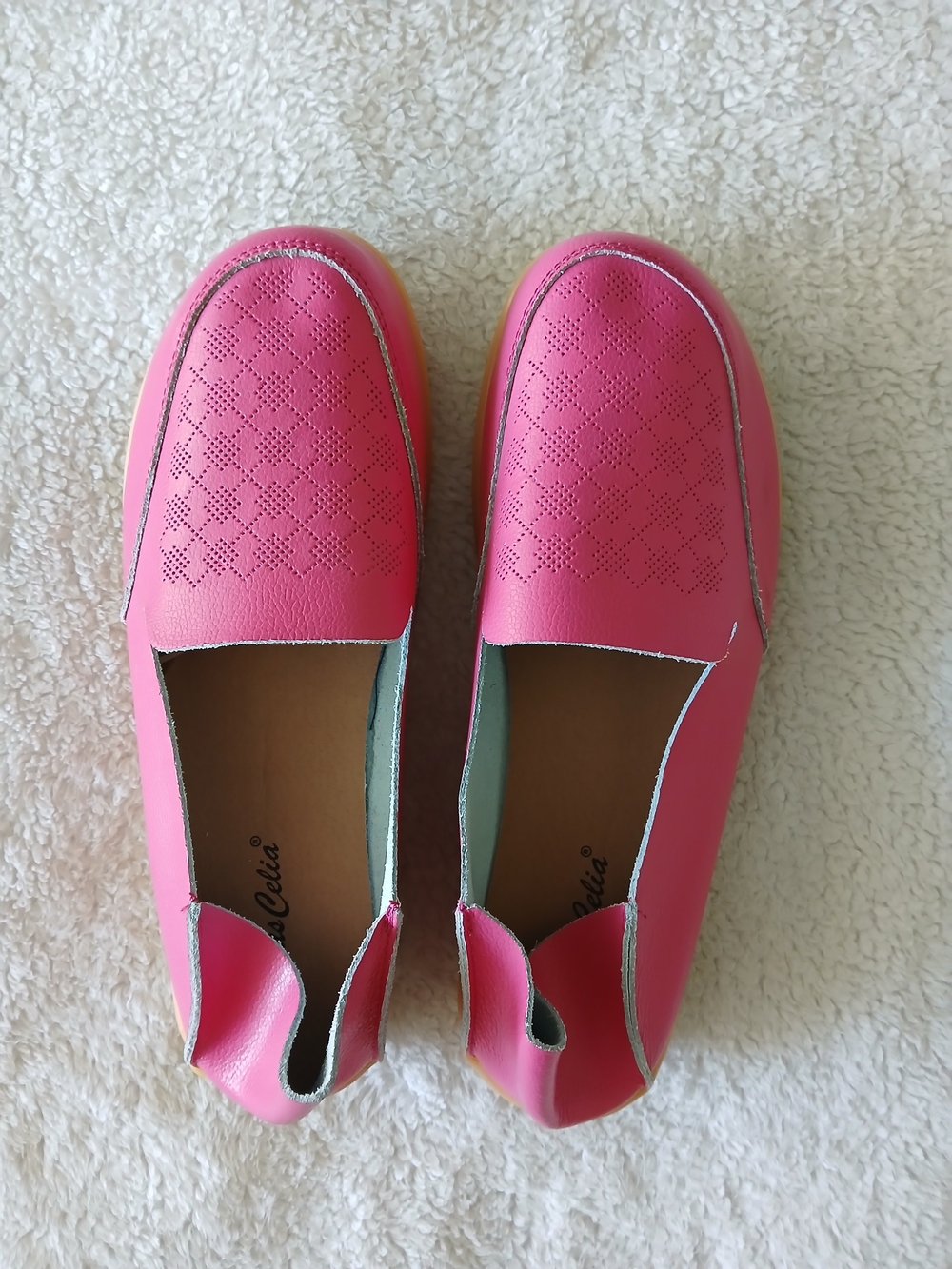 •VENUS CELIA• Pink Perforated Slip-On Loafers